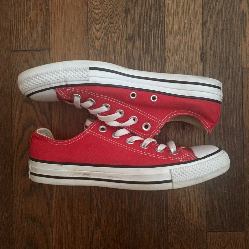 Converse Low Tops